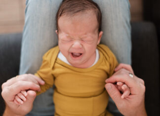 Como Lidar com Cólicas nos Bebês? Como lidar com cólicas nos bebês