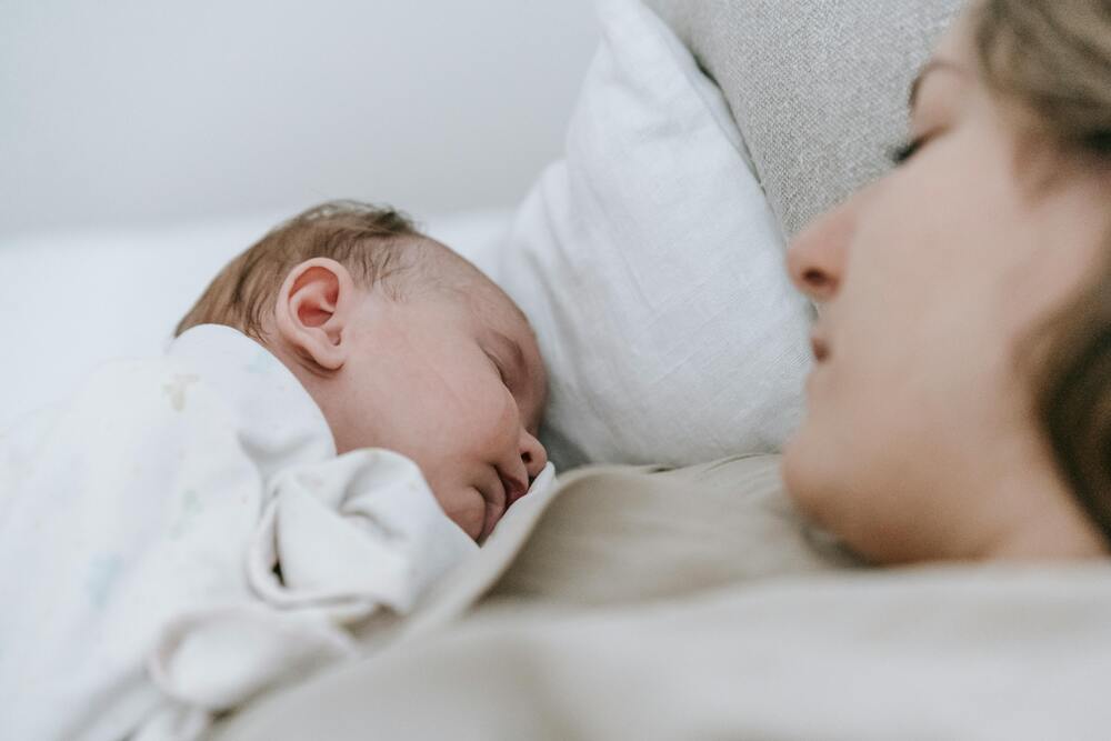 Estabeleça períodos de soneca, para seu bebê