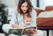 Os Benefícios da Leitura para o Bebê leitura para o bebê é uma das formas mais eficazes de estimular seu desenvolvimento de maneira lúdica e prazerosa. Embora os bebês não compreendam as palavras ou histórias no início, os benefícios dessa prática são profundos e duradouros.