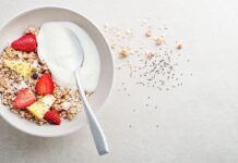 Lanches Saudáveis na Gravidez: 6 Ideias A gravidez é um momento mágico e cheio de transformações, mas também traz novas demandas para o corpo. Por isso, é essencial cuidar ainda mais da alimentação. Lanches saudáveis na gravidez não só ajudam a manter os níveis de energia ao longo do dia, como também são fundamentais para o desenvolvimento saudável do bebê